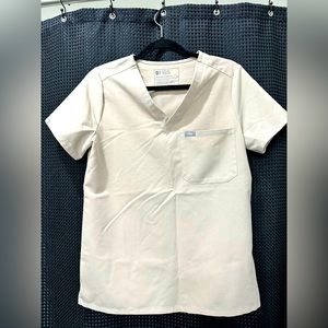 Small BOULDER women’s scrubs top